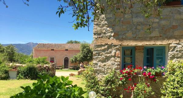 Agriturismo Casteddu Padru Екстериор снимка